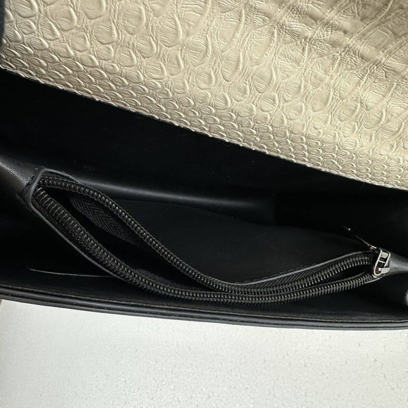 horsheshoe bucle snake print embossed beige handbag 10x7x3 Chain Purse - Picture 7 of 10